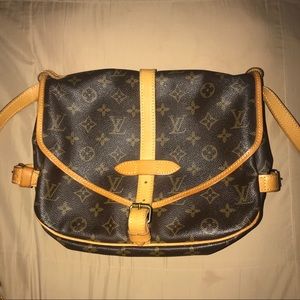Vintage Louis Vuitton Saumur 30